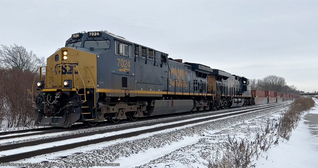 CSX 7024 and a wider view.